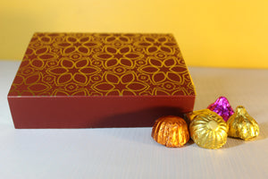 Ooty's Finest Chocolate Gift Box | Handcrafted Delights,Assorted molding chocolate with colour wrappers OotyMade.com